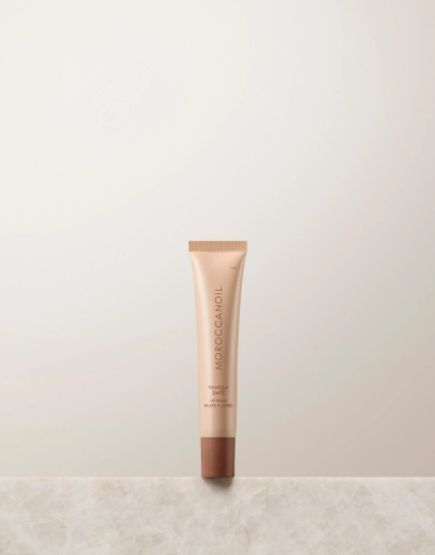 Moroccanoil Vanilla Date Lip Balm 15g  – nawilżający balsam do ust z olejkiem arganowym