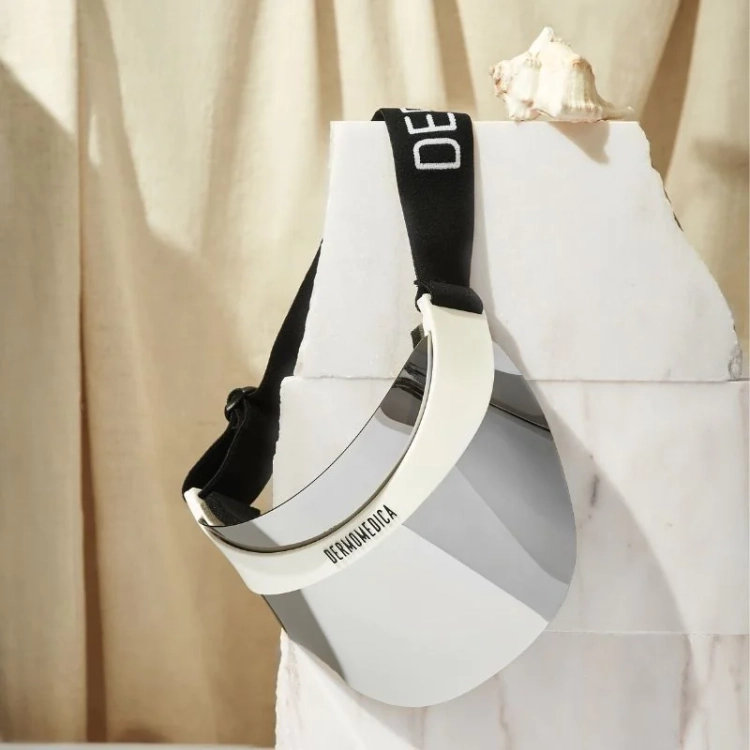 Dermomedica Zestaw UV Cap Silver UPF 50+ – daszek fotoprotekcyjny z akcesoriami ochrona UV i HEV