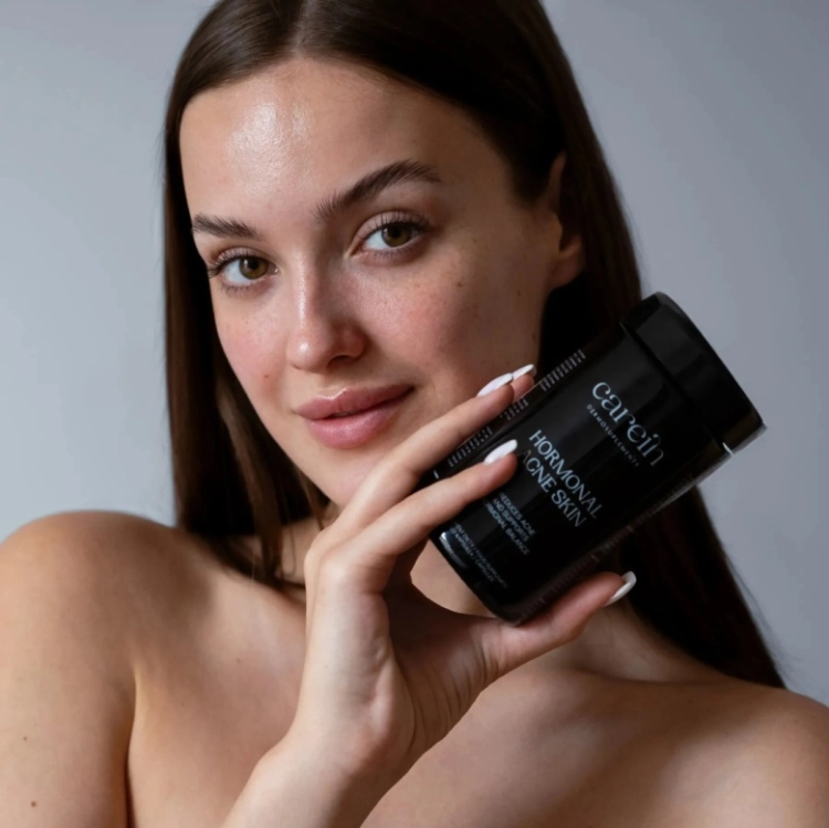 Carein Hormonal Skin 120 kaps. – kuracja 30 dni dla skóry z niedoskonałościami hormonalnymi