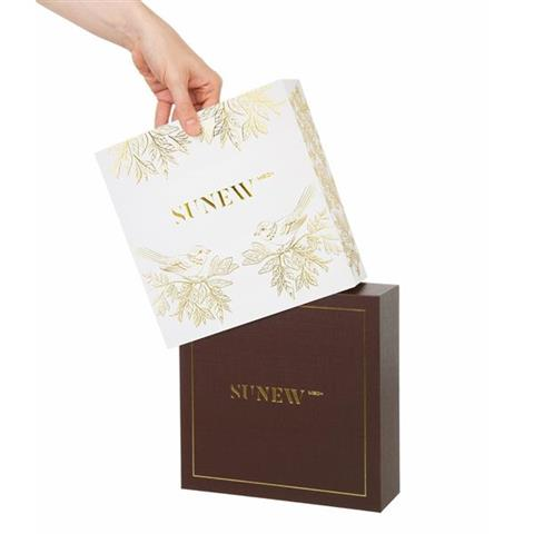 SunewMed+ White Christmas Set Small 2025 – świąteczny zestaw do pielęgnacji twarzy i ust
