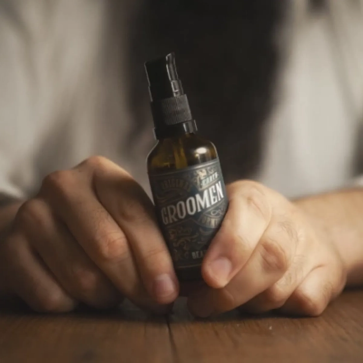 Groomen Earth – Naturalny olejek do brody z jojobą i olejem migdałowym 50 ml